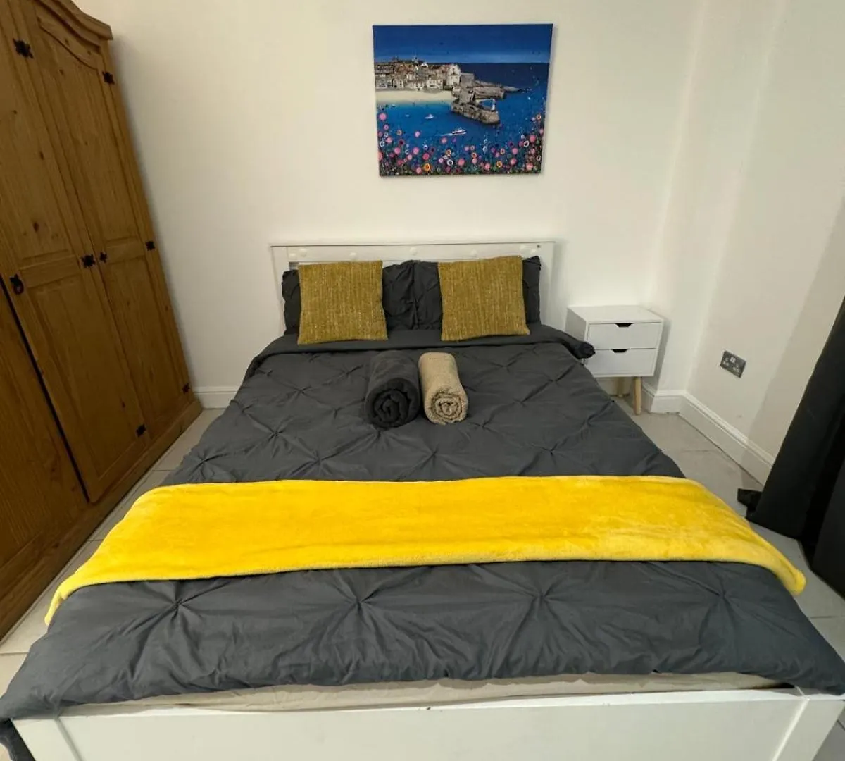 Spacious 2 Bedroom Flat In Tower Bridge! E1 Londres Apartamento